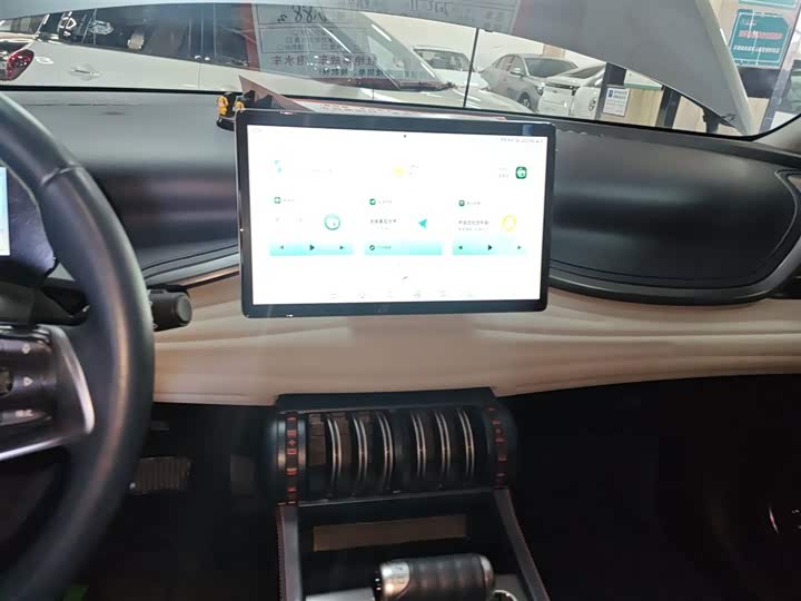 Фото 5 - BYD Yuan Plus