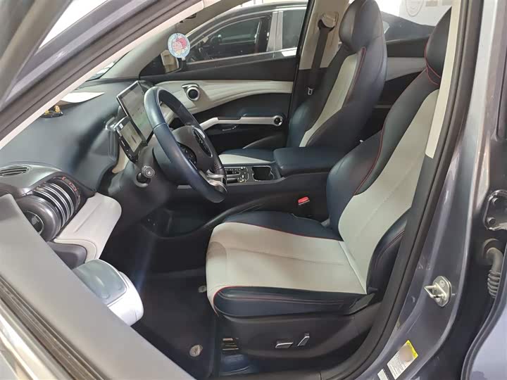 Фото 7 - BYD Yuan Plus