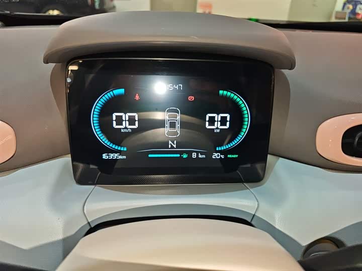 Фото 12 - Leapmotor T03