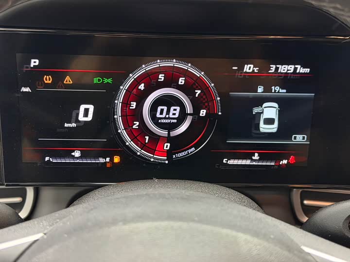 Фото 13 - Hyundai Elantra N line