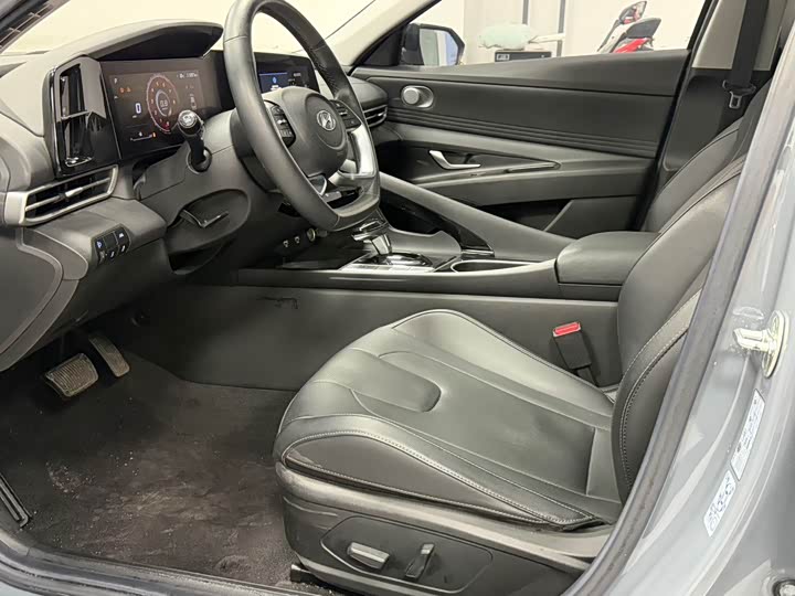 Фото 20 - Hyundai Elantra N line