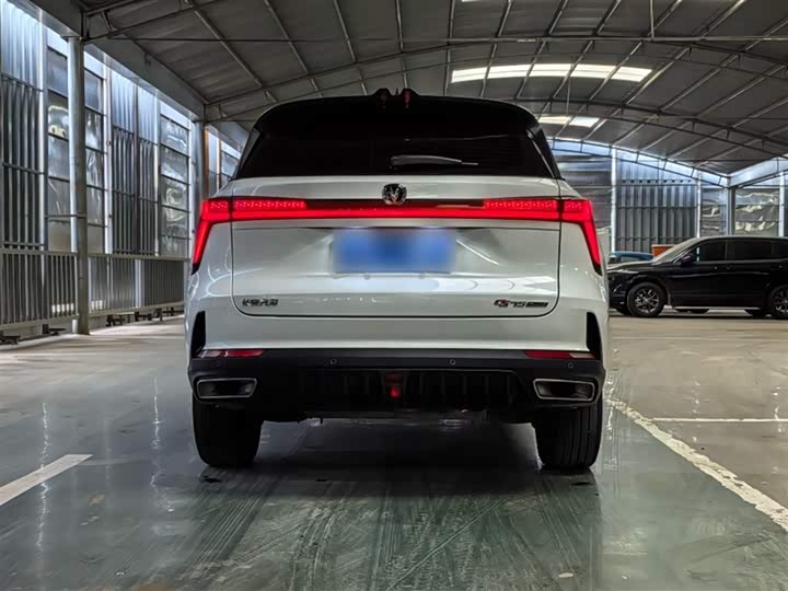 Фото 12 - Changan CS75 Plus