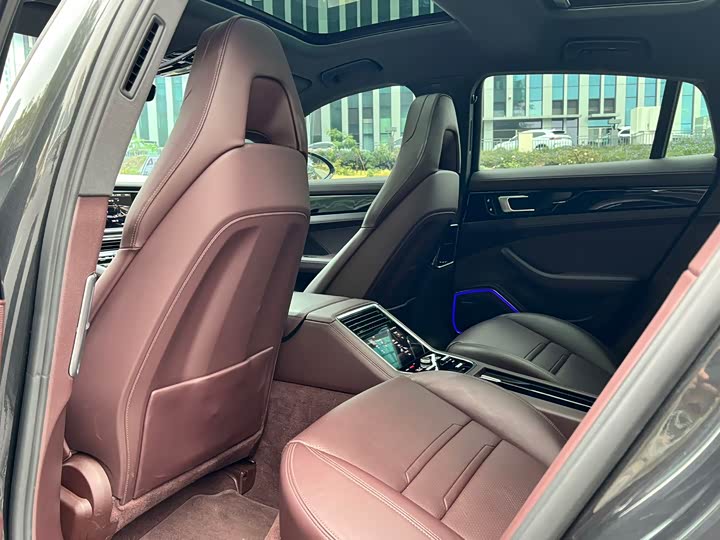 Фото 12 - Porsche Panamera