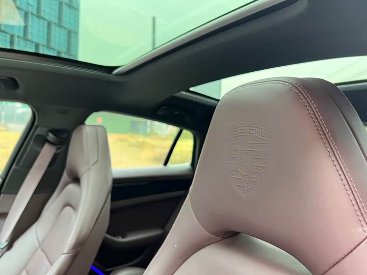 Фото 15 - Porsche Panamera