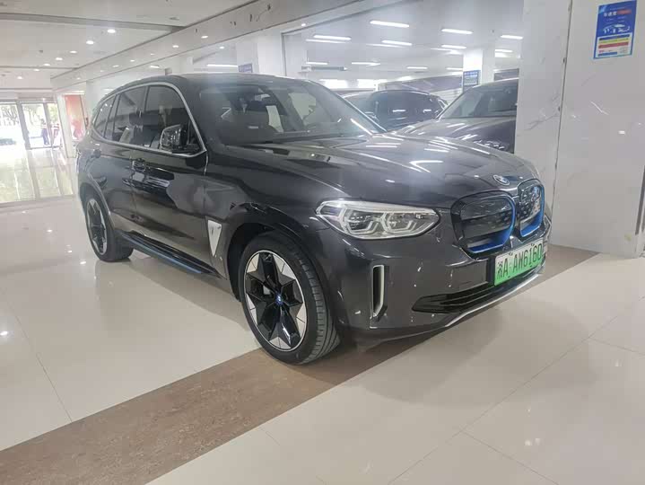 Фото 3 - BMW iX3