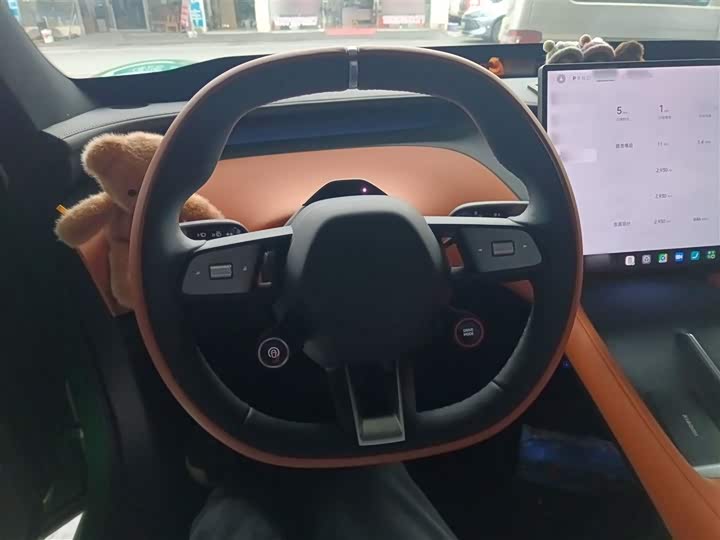 Фото 11 - Xiaomi YU7