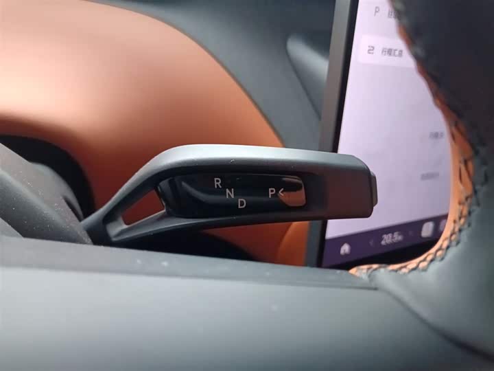 Фото 14 - Xiaomi YU7