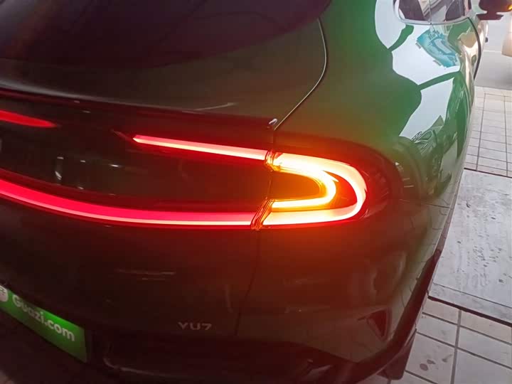 Фото 8 - Xiaomi YU7