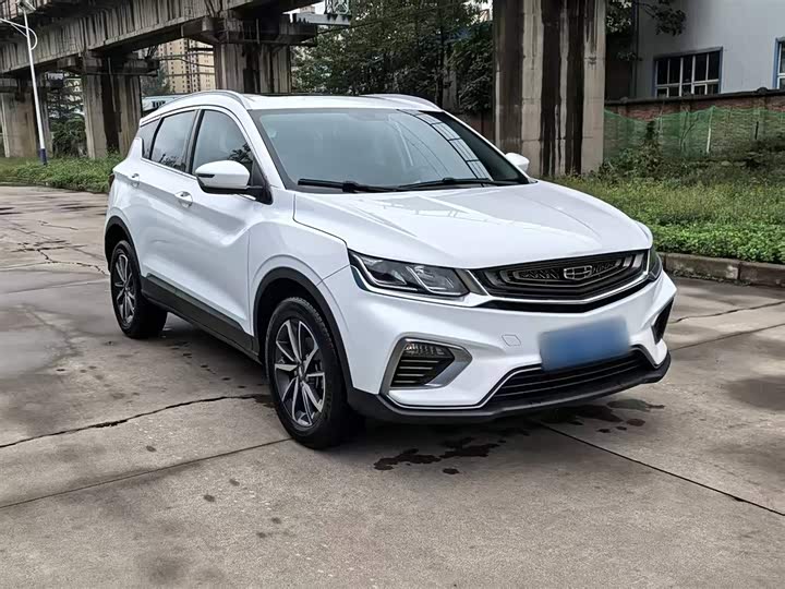 Фото 6 - Geely Coolray