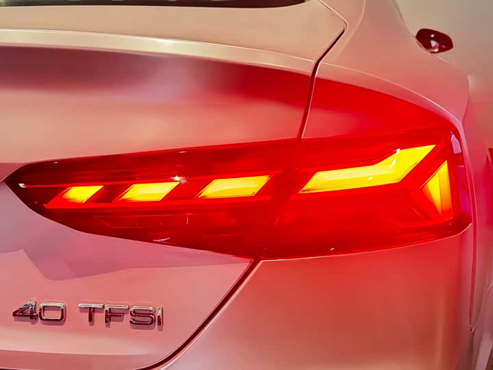 Фото 8 - Audi A5