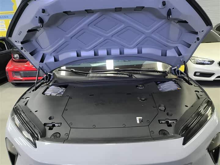 Фото 10 - Nio ET5