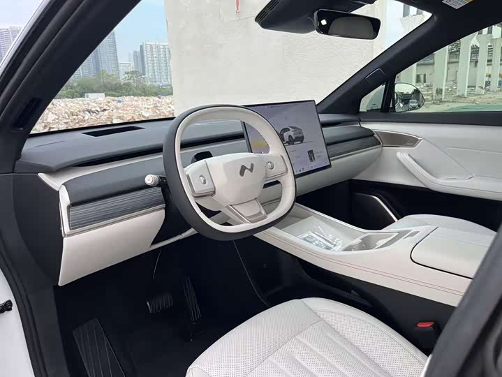 Фото 13 - Nio Onvo L60