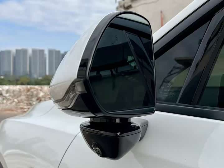 Фото 8 - Nio Onvo L60