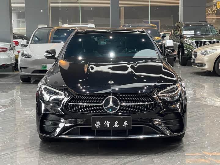 Фото 2 - Mercedes-Benz E-Class