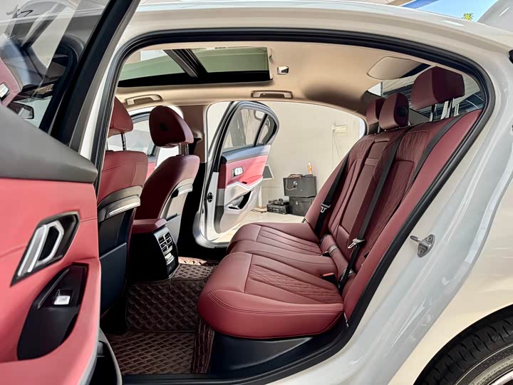 Фото 10 - BMW 3 Series