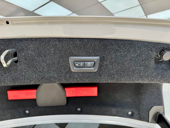 Фото 25 - BMW 3 Series