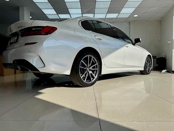 Фото 26 - BMW 3 Series