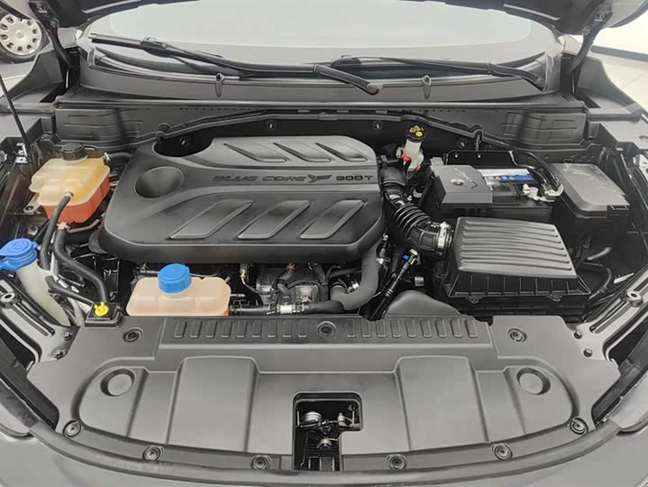 Фото 10 - Changan UNI-T