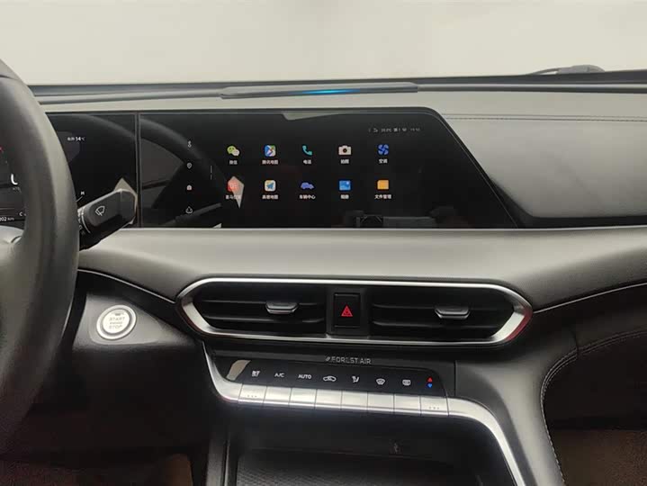 Фото 13 - Changan UNI-T