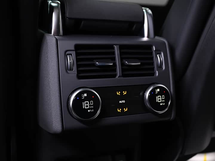 Фото 17 - Land Rover Discovery