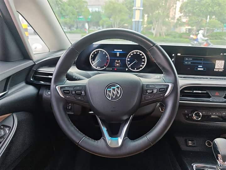 Фото 4 - Buick GL6