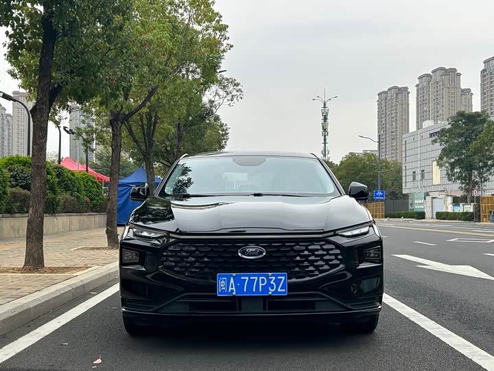 Фото 2 - Ford Mondeo