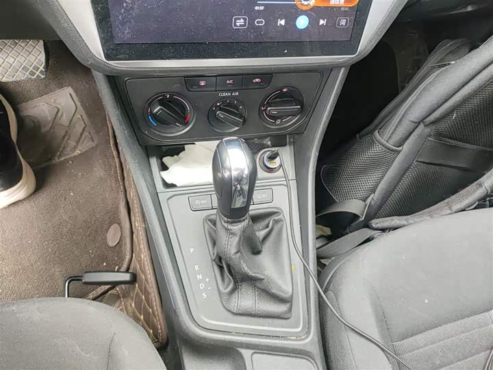 Фото 14 - Volkswagen Lavida