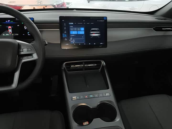 Фото 13 - BYD Qin Plus