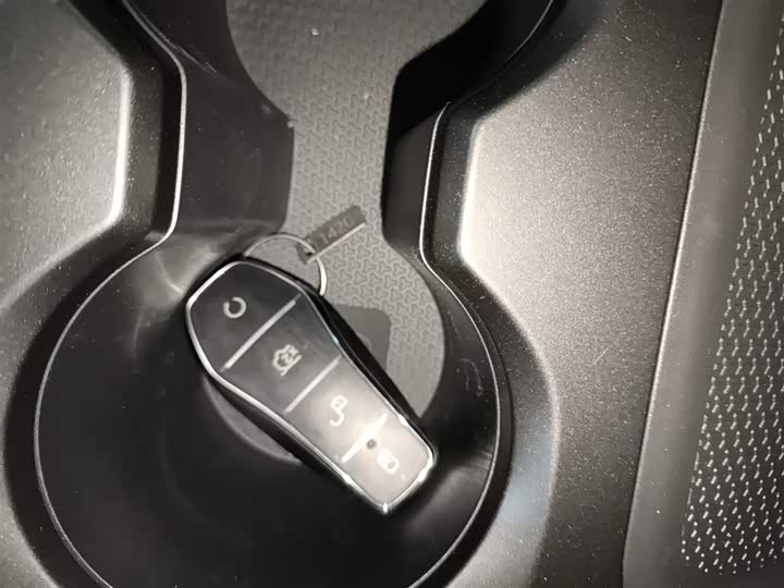 Фото 9 - BYD Qin Plus