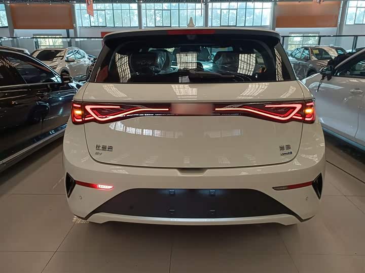 Фото 6 - BYD Dolphin