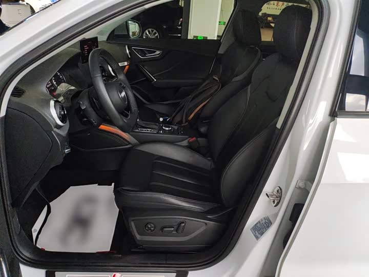 Фото 15 - Audi Q2L