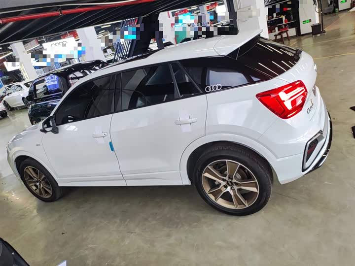 Фото 5 - Audi Q2L