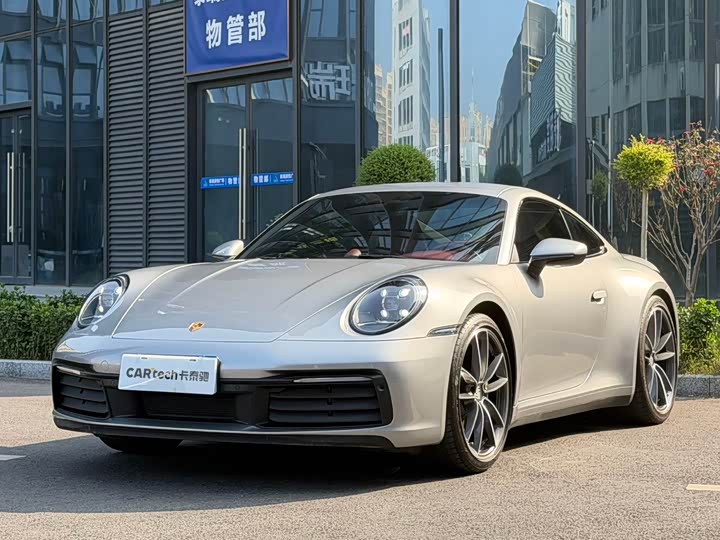 Фото 1 - Porsche 911