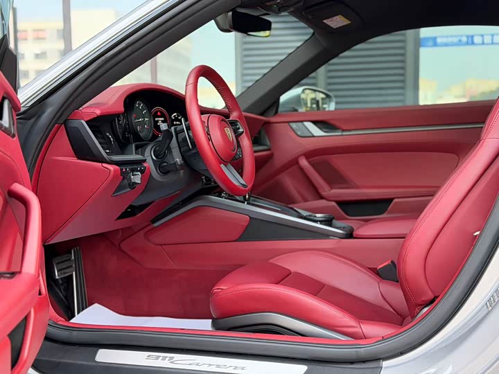 Фото 6 - Porsche 911