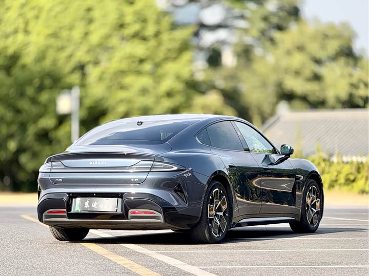 Фото 13 - Xiaomi SU7