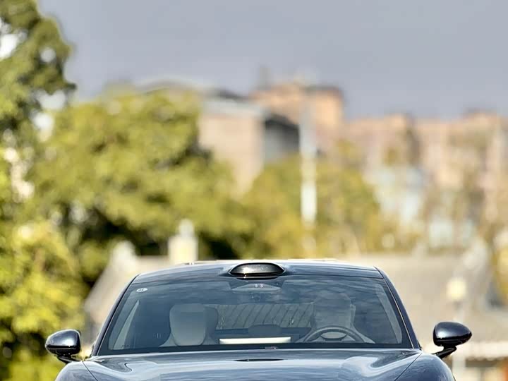 Фото 14 - Xiaomi SU7