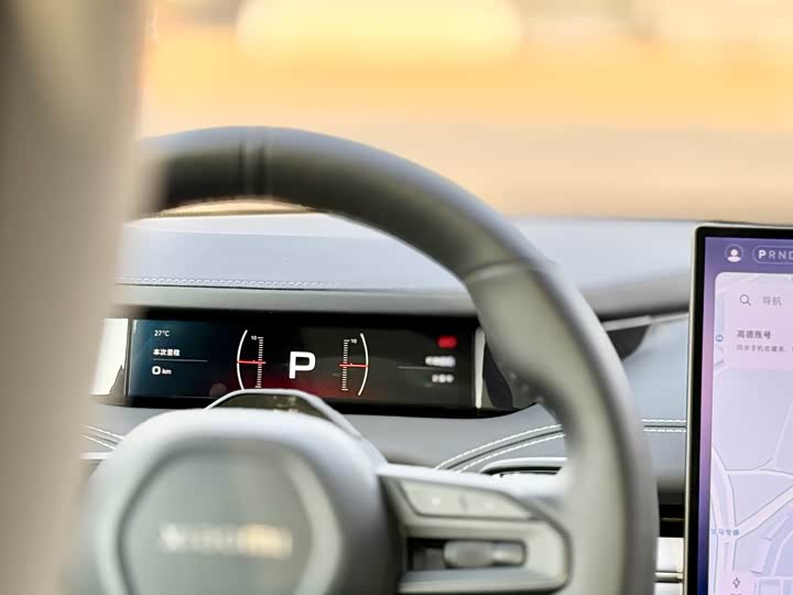 Фото 16 - Xiaomi SU7