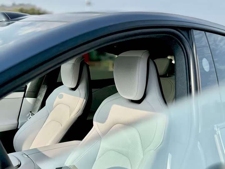 Фото 6 - Xiaomi SU7