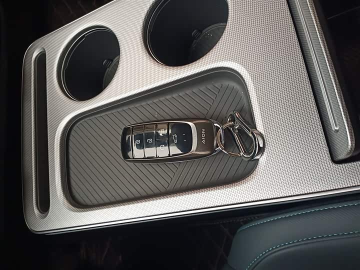 Фото 9 - GAC Aion Y