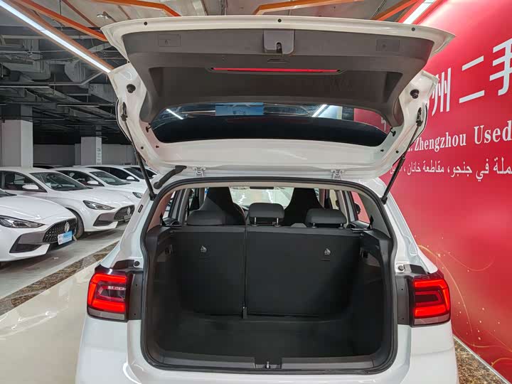 Фото 19 - Volkswagen T-Cross