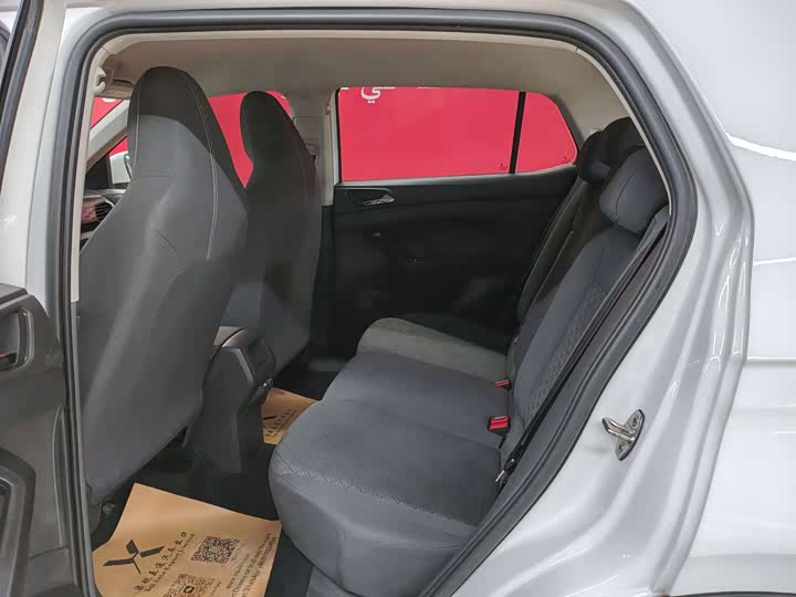 Фото 8 - Volkswagen T-Cross