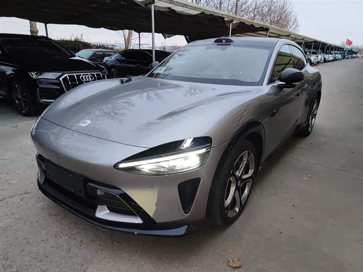 Фото 1 - Xiaomi YU7