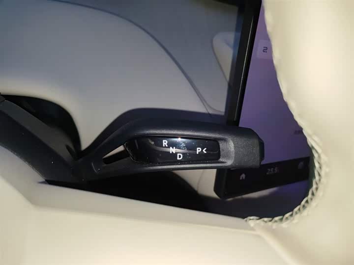 Фото 6 - Xiaomi YU7