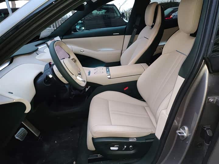 Фото 7 - Xiaomi YU7