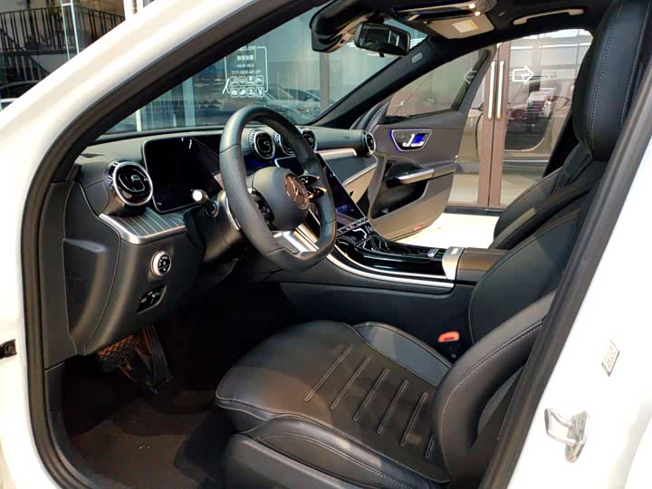 Фото 9 - Mercedes-Benz C-Class