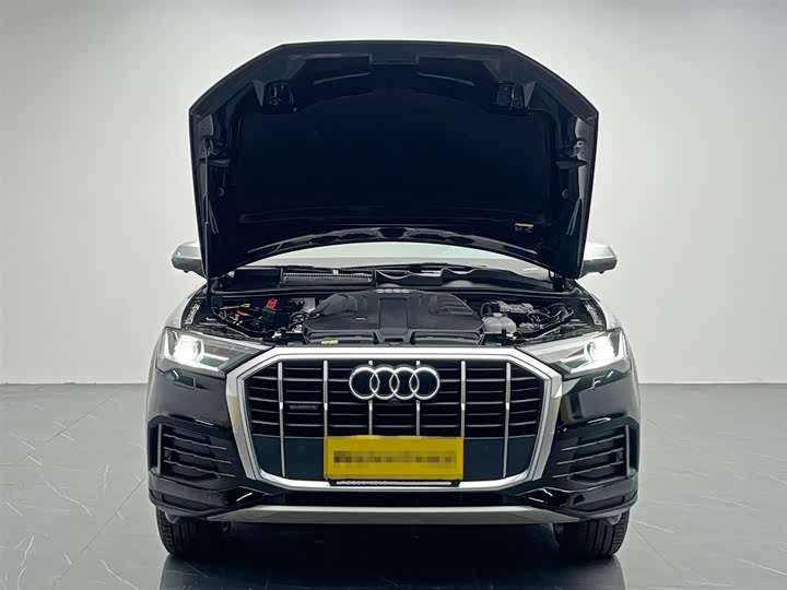 Фото 11 - Audi Q7