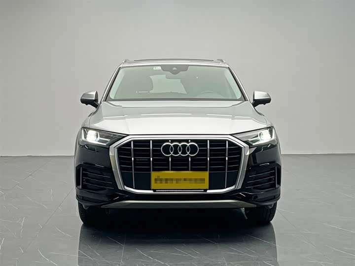 Фото 2 - Audi Q7