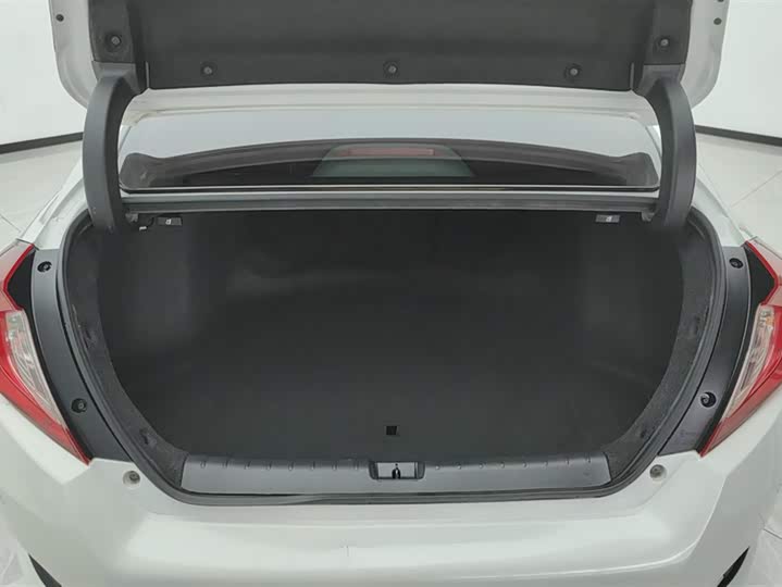 Фото 4 - Honda Civic