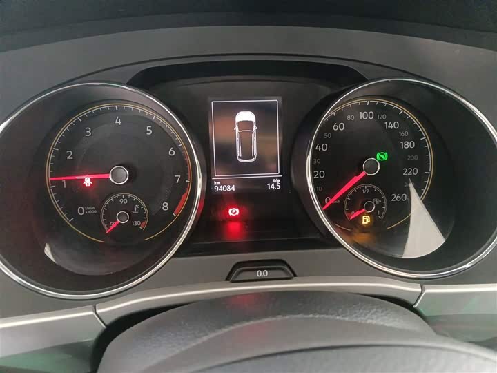 Фото 4 - Volkswagen Touran L