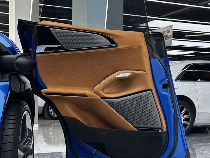 Фото 27 - Ferrari Purosangue